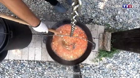 Prepararea ciorbei ardelenești