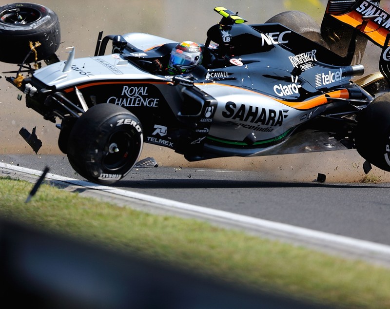 Accident spectaculos pe Hungaroring. Pilotul a scăpat ca prin minune | FOTO & VIDEO
