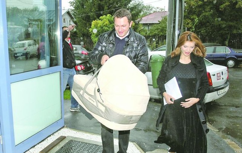 Cristina Spătar şi-a luat copilul acasă