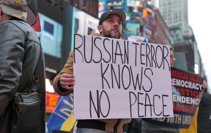 Donald Trump spune că așteaptă săptămâna aceasta un răspuns din partea Rusiei și nu îl consideră vinovat pe Volodimir Zelenski