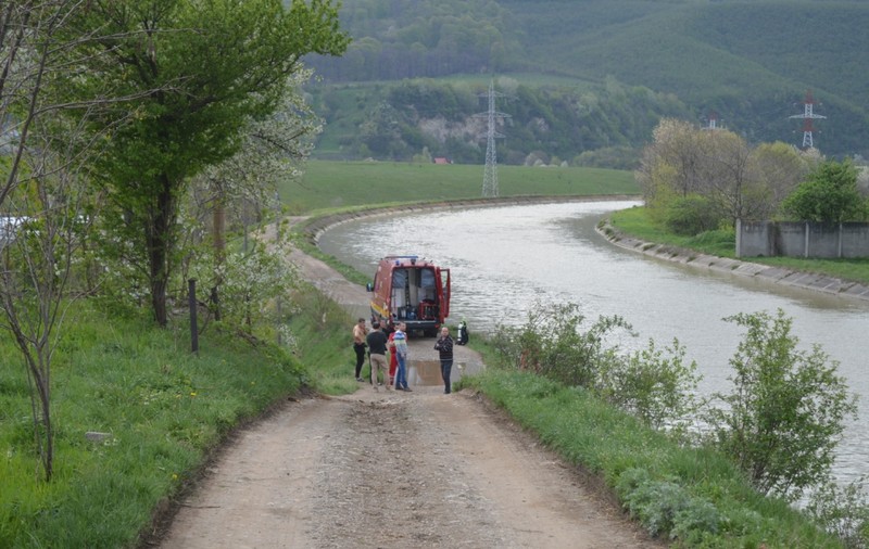 Soţia omului de afaceri din Bistriţa, căutată de 3 zile, a fost găsită cu ajutorul scafandrilor