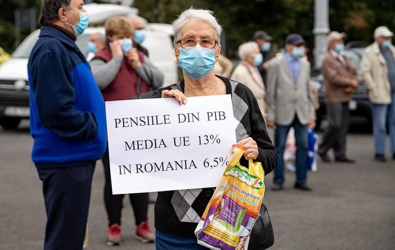 Pensiile până în 3.000 de lei ar putea scăpa de impozit. Marcel Ciolacu i-a cerut ministrului Boloș să calculeze câți bani pierde statul