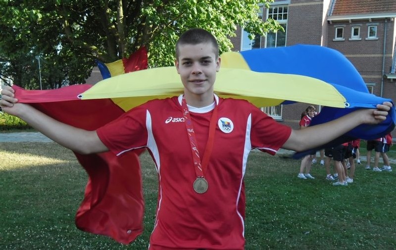 Piteșteanul Robert Glinţă a fost performerul Campionatelor Balcanice: de patru ori aur!