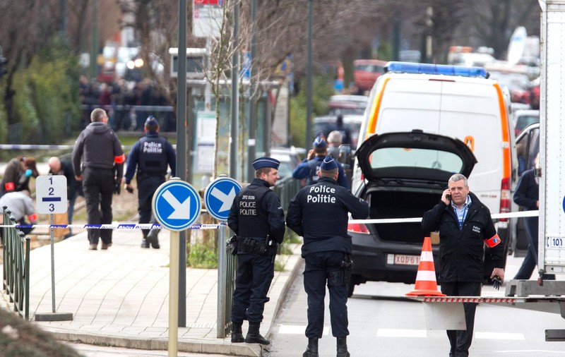 Alertă în Bruxelles! Poliția a deschis focul asupra unui vehicul care ar fi transportat explozibil