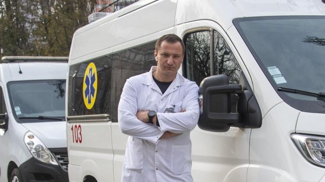 Medicul Oleksandr Iațina