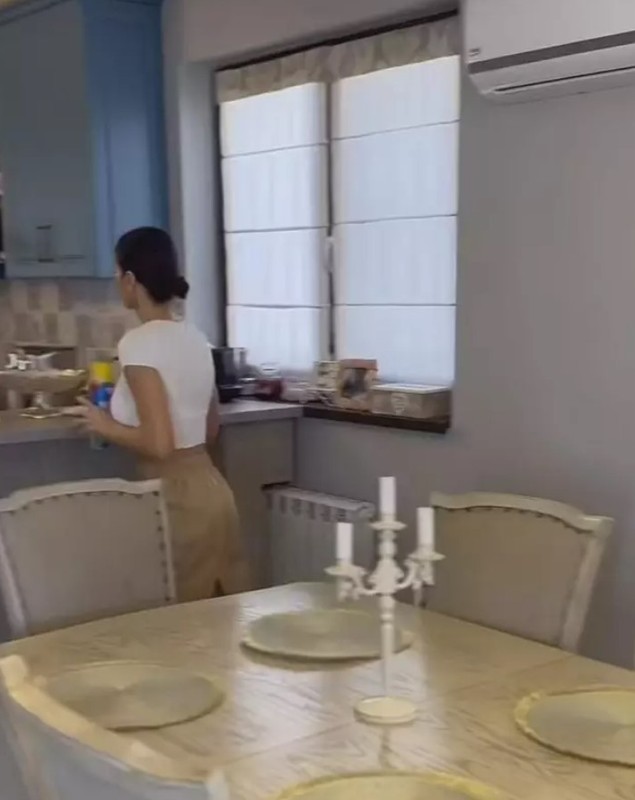 Imagini din casa în care locuiește Geanina Ilieș. Prezentatoarea TV are o vilă ca-n filme
