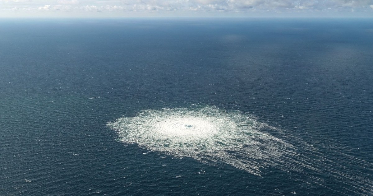 O fotografie furnizată de Comandamentul de Apărare al Danemarcei pe 27 septembrie 2022 arată scurgerea de gaz de la Nord Stream 2, lângă Bornholm
