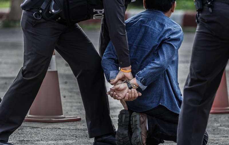 Pedepse mai dure pentru cei care încalcă ordinele de restricție. Câți ani de închisoare riscă