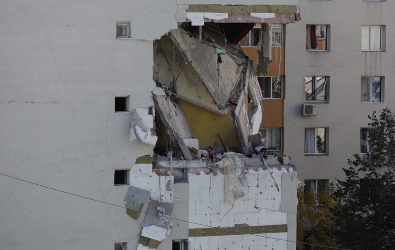 Distrigaz reia etapizat alimentarea cu gaze, după explozia din Calea Rahovei. Unele imobile rămân deconectate pentru investigații