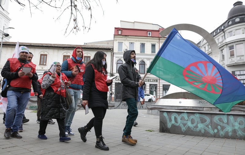 Polemică în Libertatea: „Termenul «țigan» nu poate fi peiorativ într-un moment și salvator într-un alt moment”