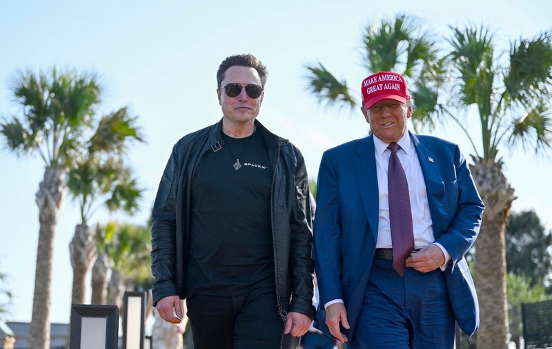 „Trump este un om mic, Musk este un om mare”: un istoric prezice probleme pentru președintele ales