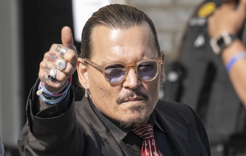 Johnny Depp, găsit inconștient într-o cameră de hotel din Budapesta. Trupa The Hollywood Vampires a anulat două concerte