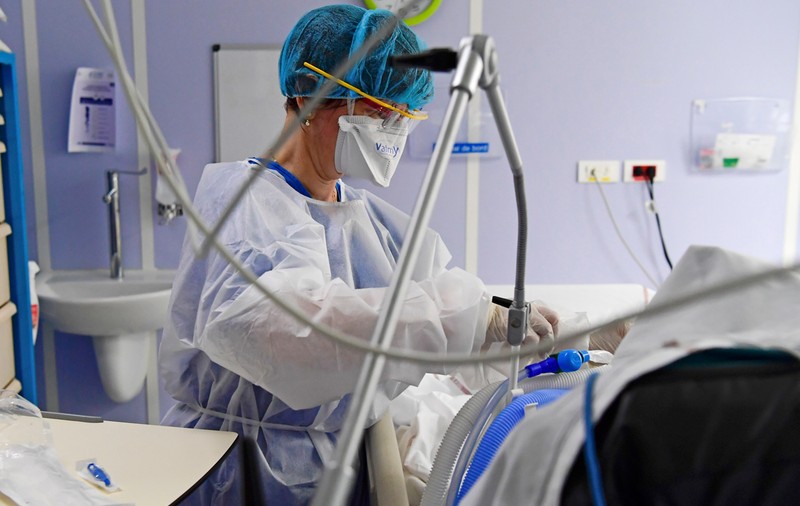 Capitala a depășit 15.000 de îmbolnăviri cu coronavirus. Situația pe județe a cazurilor noi