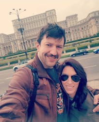 Alături de Iris a vizitat Bucureștiul și a fost impresionat de Palatul Parlamentului