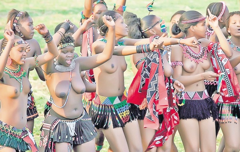 Regele din Swaziland şi-a prins a 12-a soţie în pat cu ministrul de justiţie