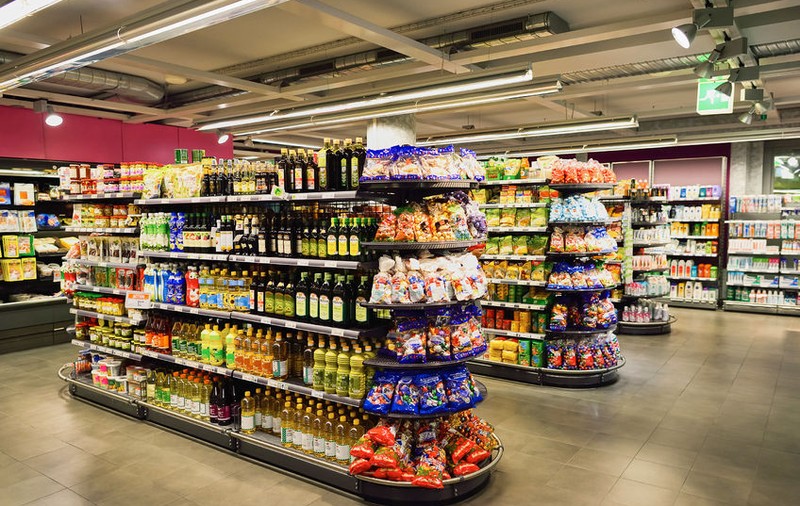 Consiliul Concurenței analizează scumpirea accelerată a alimentelor. ”O posibilă cauză ar fi creșterea deficitului bugetar și importurile, care au dus la scăderea leului în fața euro”