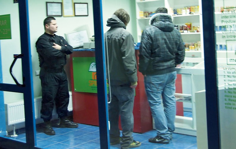 La Braşov s-a deschis magazin de droguri
