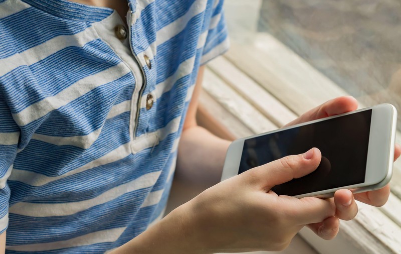 Un băiețel din Germania a cheltuit aproape 3.000 de euro pentru un joc pe telefonul mamei sale