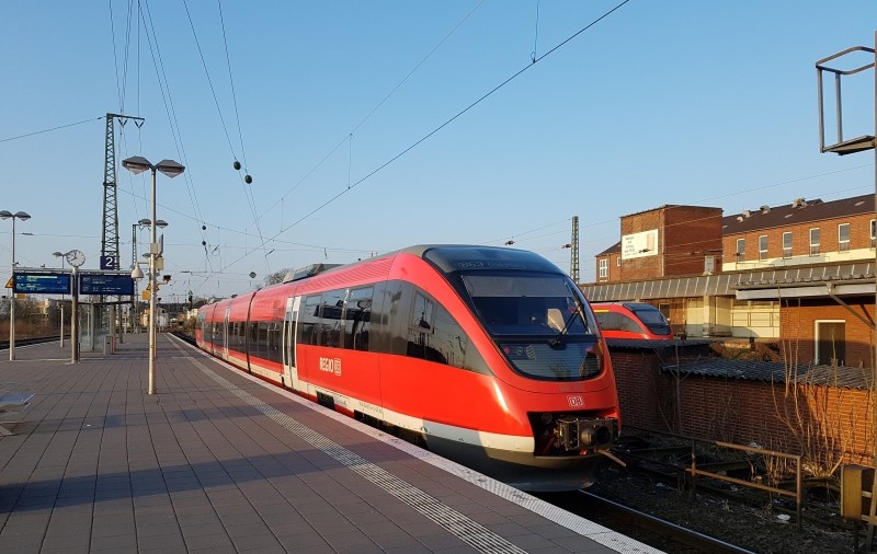 Trei minori români din Germania au agresat o localnică în tren! Copiii au fost reținuți