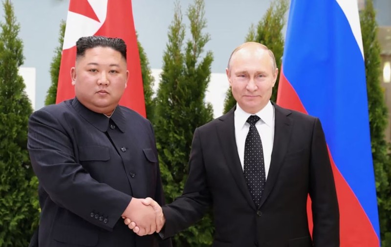 Turiștii ruși, forțați să se reorienteze către Coreea de Nord. Cât a costat un bilet în primul zbor direct Moscova - Pyongyang