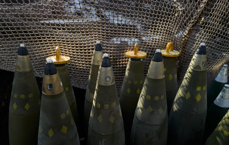 De ce nu pot fabricile românești de stat să dea Armatei proiectile NATO de 155 mm și drone