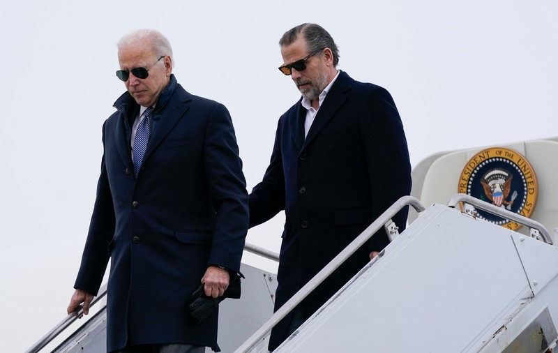 Familia Biden a primit 1 milion de dolari de la afaceristul român condamnat Puiu Popoviciu, acuză congresmeni americani din opoziție