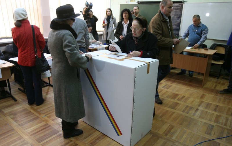 Începe lupta pentru primării! Candidații, așteptați la depunerea dosarelor
