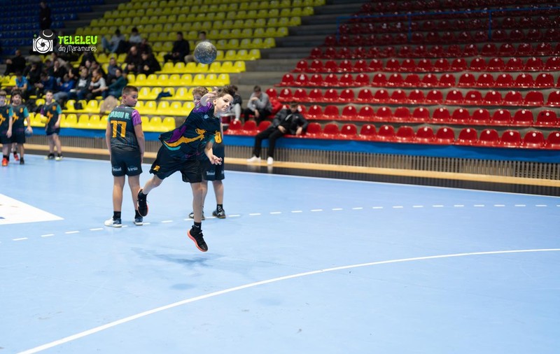 Echipa de handbal din România care a marcat 106 goluri într-un meci, adică aproape două goluri pe minut. Portarul adversarilor a avut 5 parade!
