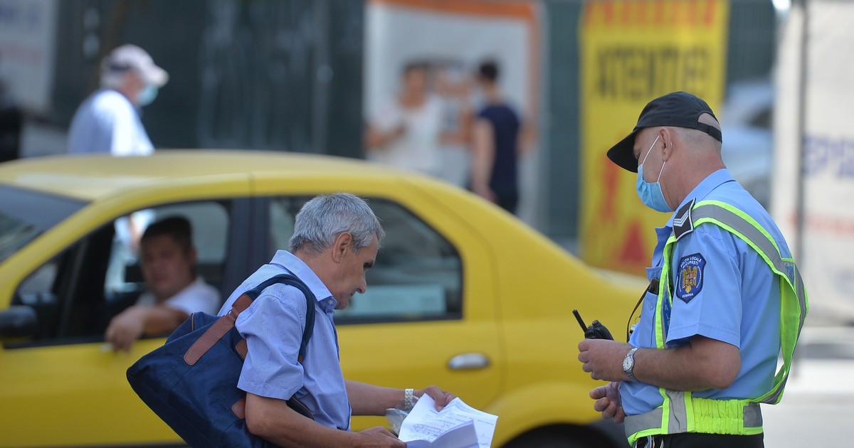 Amenzi de 5,7 ori mai mari decât media zilnică din luna septembrie. Ce nereguli au constatat polițiștii