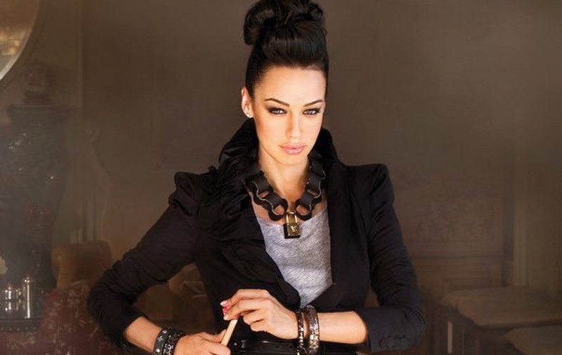 Andreea Raicu, prietena tigrilor: "Îţi vine să îi iei acasă"