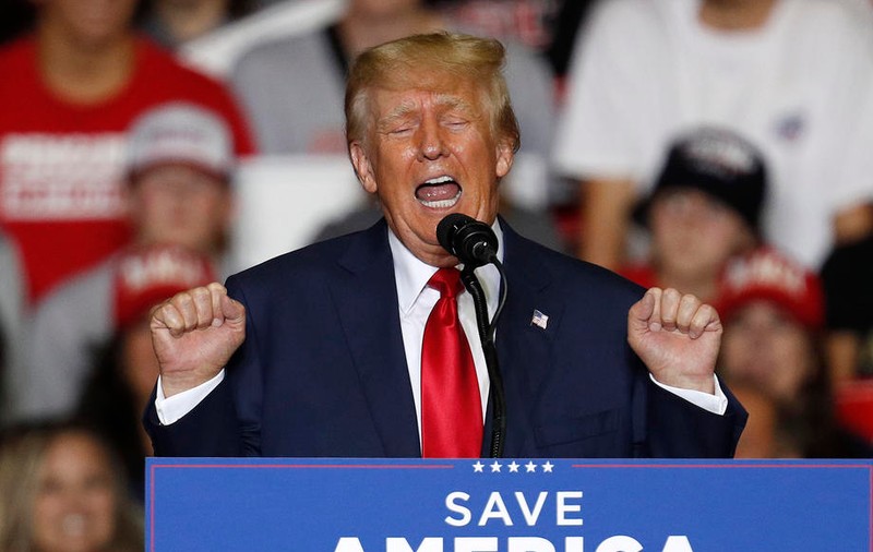 Avocații lui Trump admit că fostul președinte ar putea fi pus sub acuzare de FBI, după percheziții la reședința sa