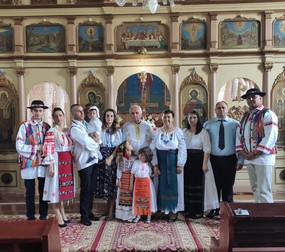 Toata familia preotului Vasile Rus