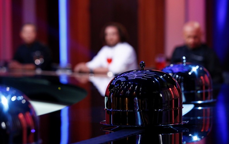Preparat șoc pentru jurații "Chefi la cuțite". "Ar trebui să primim spor de periculozitate!" | FOTO