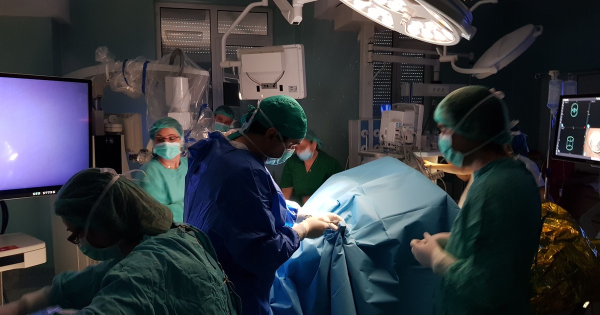 Operație pe creier cu aparatură de 1 milion de euro la Spitalul de Neurochirurgie din Iași: "Cu această aparatură intervenția devine minim invazivă"