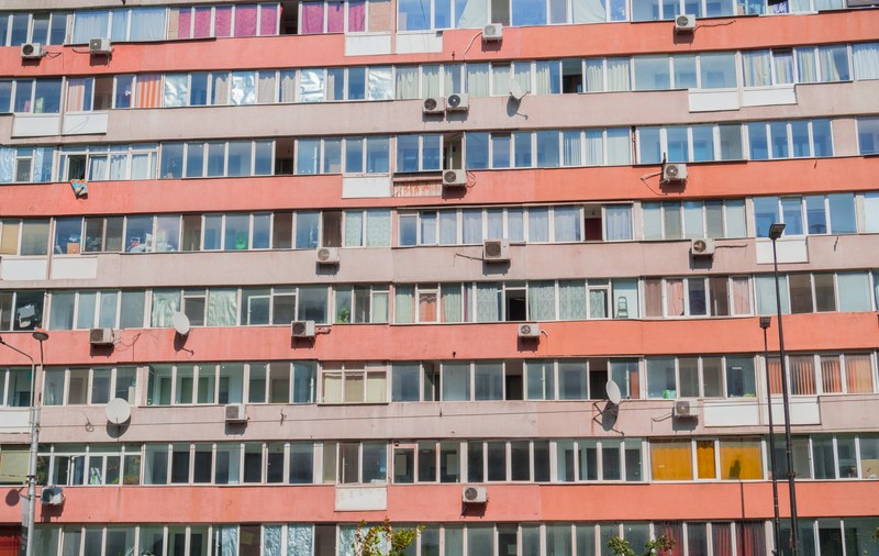 Canicula a umflat vânzările de aparate de aer condiționat. Care este temperatura ideală la care ar trebui să le folosim acasă
