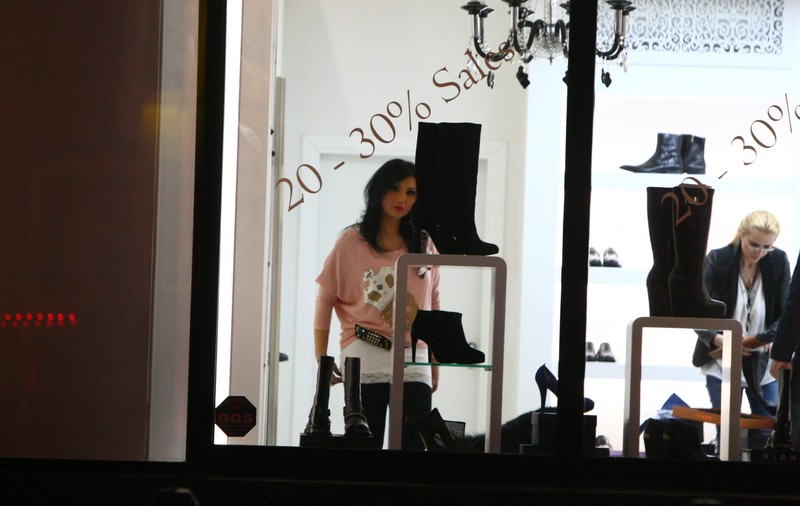 Adriana Bahmuţeanu şi-a luat încălţăminte de 1000 de euro