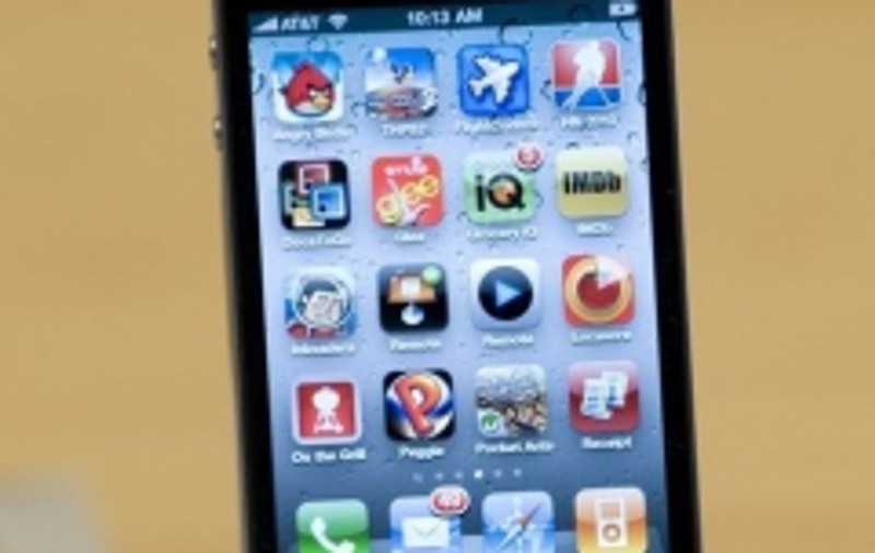 Alarma iPhone n-a trecut la ora de iarnă: mai mulţi englezi au întârziat la serviciu