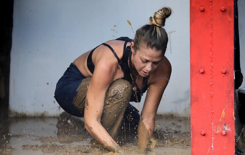 Roxana Nemeș, eliminată după 14 zile petrecute la „Sunt celebru, scoate-mă de aici!”. Cine a trădat-o pe artistă