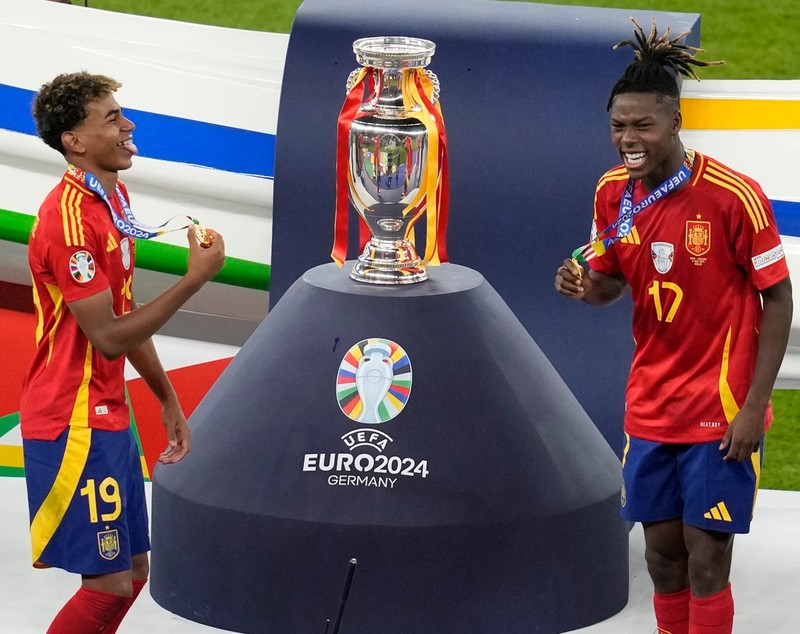 Spania, campioană europeană pentru a patra oară în istorie - un record, după ce a învins Anglia cu 2-1