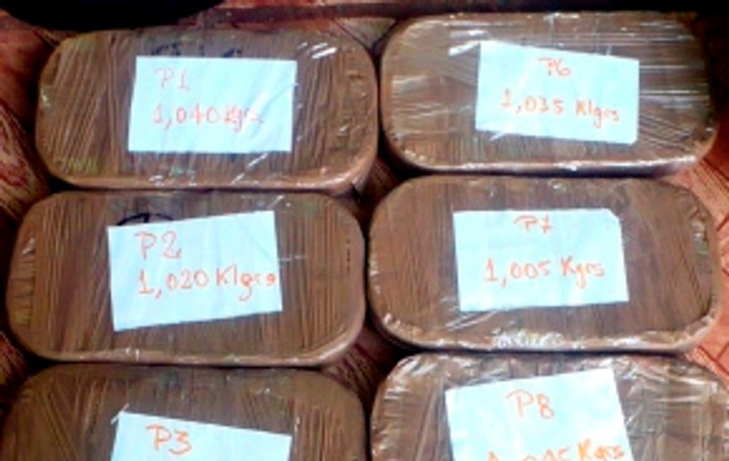 Patru tone de cocaină destinate românilor, confiscate