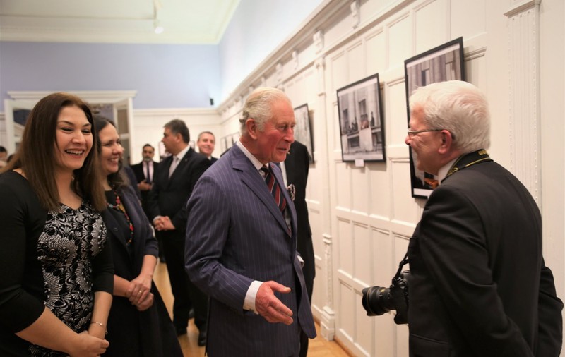 Prințul Charles a inaugurat o expoziție despre Revoluția Română: ”E minunat să văd schimbările din ultimii 30 de ani”