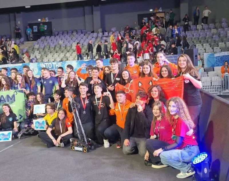 O echipă de robotică din Ploiești s-a calificat la Campionatul Mondial din Houston: „Urmează marea provocare”