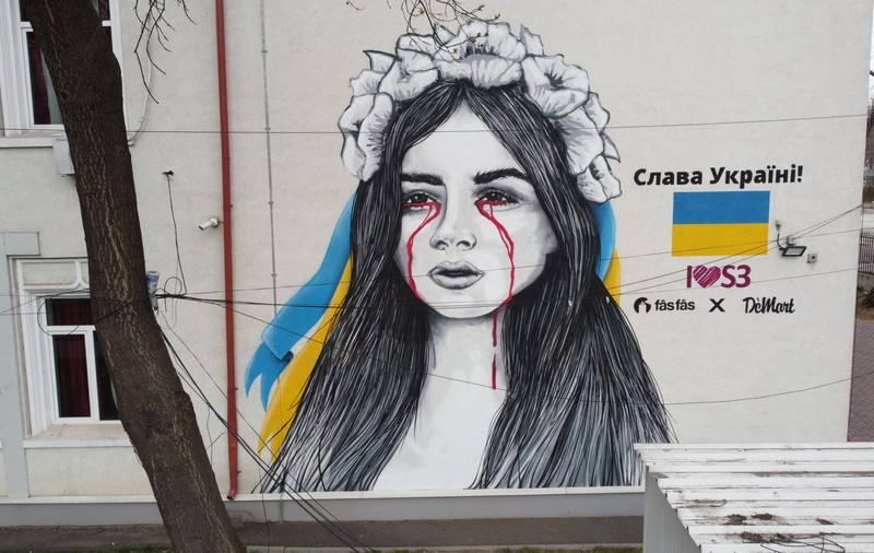 Artista ucraineană care a inspirat pictura de pe Liceul Mihai Bravu din București: „Am uitat cum e să trăiești și să nu-ți fie frică”