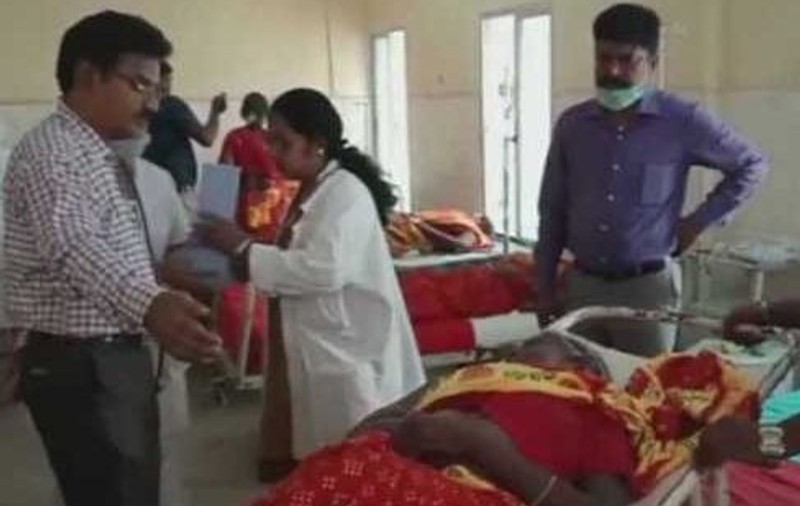 Otrăvire în masă la un templu din India: 11 oameni au murit după ce au mâncat orez