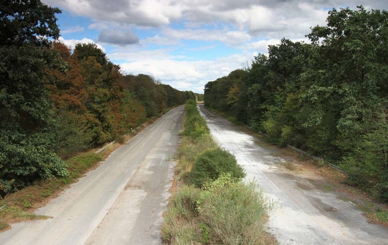 Autostrada-fantomă din Germania pe care n-a mai circulat nimeni de 10 ani