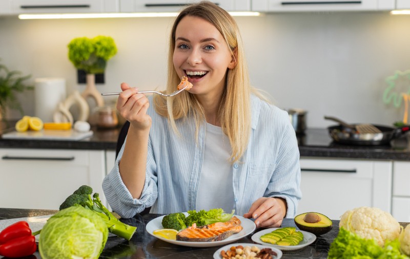 Semnul principal că nu consumi suficiente proteine zilnic. Cum calculezi câtă proteină ar trebui să consumi