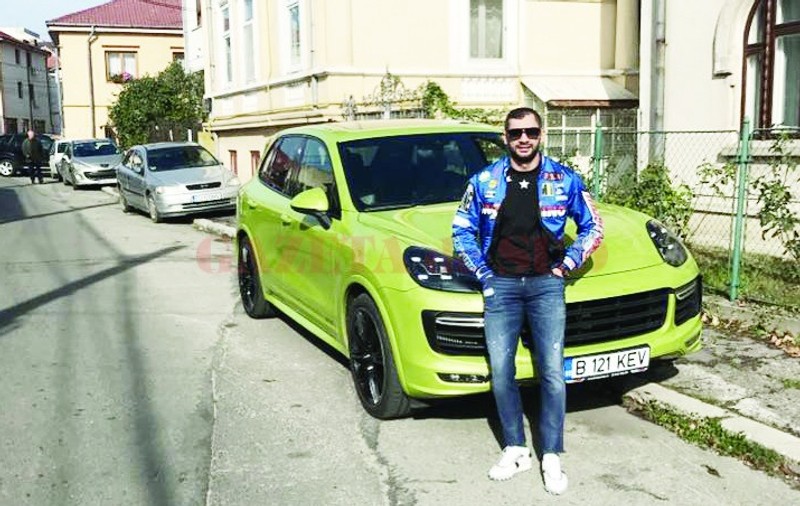 Tânărul din Craiova care ar fi lovit cu sabia în cap un șofer a fost arestat. Acuzații de tentativă de omor după o șicanare în trafic