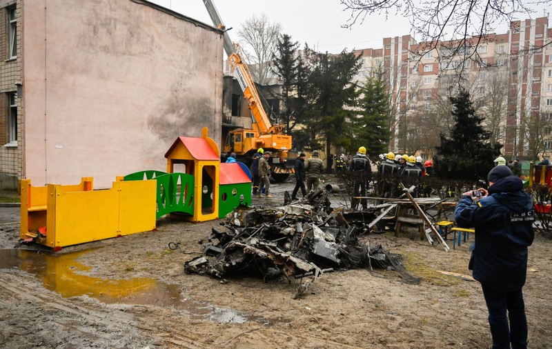 Mai mulți angajați ai serviciului de urgență al Ucrainei, inculpați la șapte luni după prăbușirea elicopterului în care era ministrul de interne