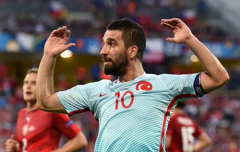 Euro 2016. Turcul Arda Turan nu-i iartă pe cei care l-au criticat: “Au făcut-o să plângă pe mama”