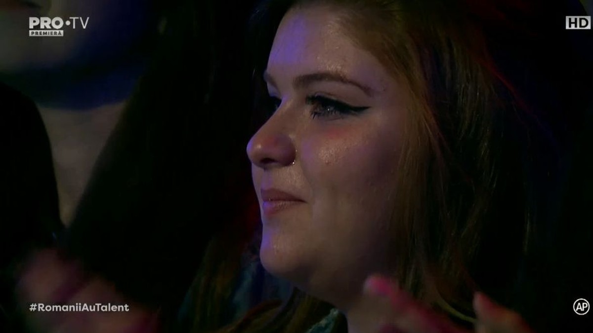 O fată de căldărari a făcut publicul să plângă la Românii au talent. Ce a putut să facă a emoționat pe toată lumea | FOTO